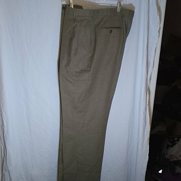 Brooks Brothers Tan Wool Pleated Dress Trousers - Picture 1 of 6